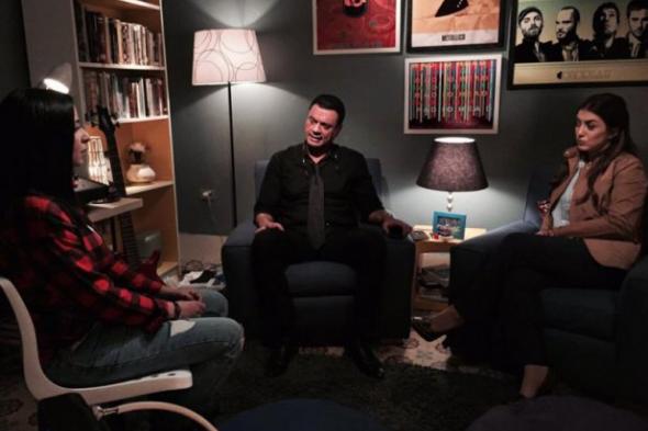 بالصورة: كندة علوش مُحقِّقة في حلقة "شقة الدور الخامس" من مسلسل "استيفا"