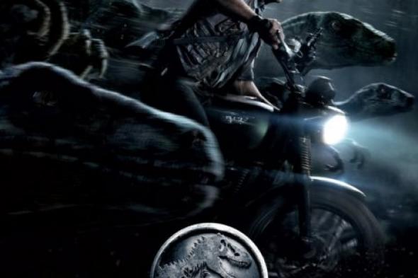 Jurassic World يحقق رقم قياسي بطرحه في 800 سينما IMAX