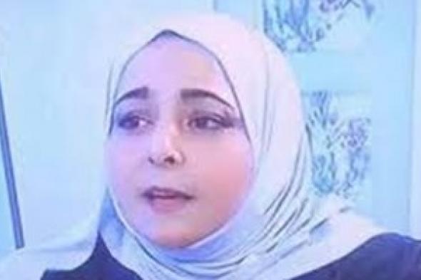 المرأة في وسائل التواصل.. ضحية التناقض والستائر