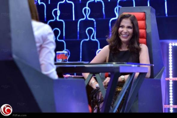 بالفيديو- منى زكي تنفي إدمانها للكحوليات.. وتكشف واقعة حرق رامز جلال لفستان زفافها