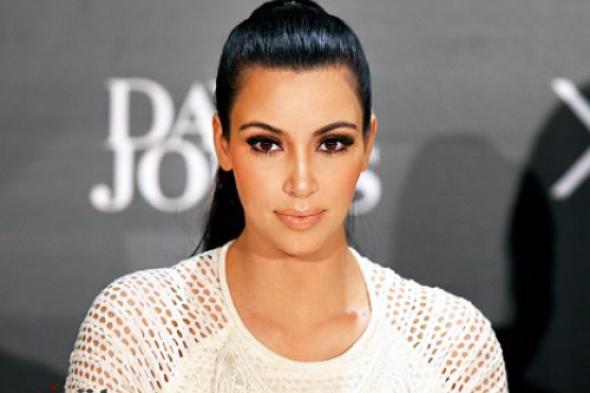كيم كارداشيان تكشف عن نوع جنينها