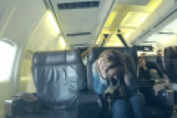 بالفيديو: اشتباك بالأيدي بين ريهام سعيد وطاقم "طائرة" هاني رمزي