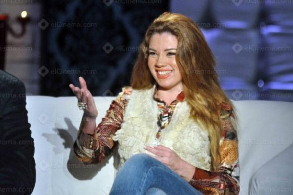 رانيا فريد شوقي تشيد ببرنامج "هبوط اضطراري"