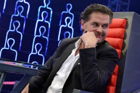 صورة- راغب علامة  يطالب اللبنانيين بالتكاتف ضد "الزبالة"
