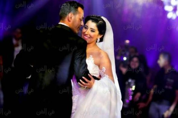 آيتن عامر تقطع شهر عسلها لشكر تامر عاشور