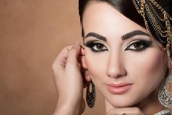 بالفيديو : نساء إسرائيليات يتبنين المكياج العربي المعاصر