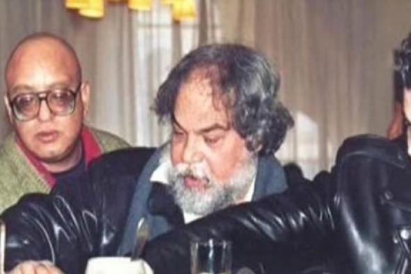 صورة- عمرو دياب ينعي "عم زرياب" علي حسنين