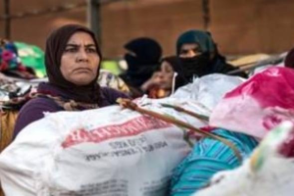 مغربيات يُعِلنَ أسرهن.. مرغمات