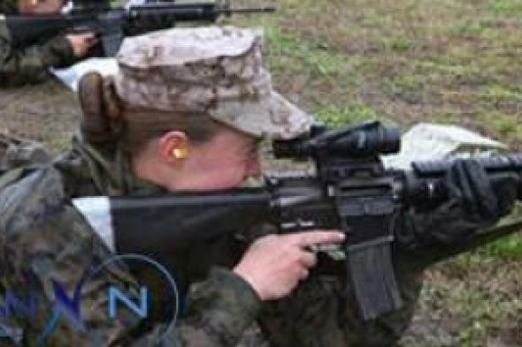 لأول مرة في أمريكا... امرأتان تتخرجان من أكاديمية قوات الرينجرز الخاصة