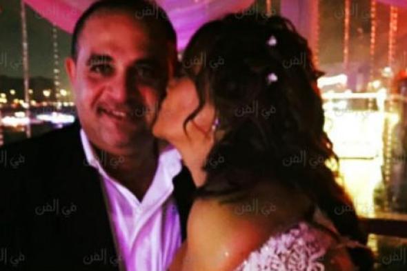 بالصور- كاملة أبو ذكري تحتفل بزواجها بفستان زفاف بسيط