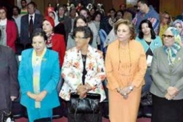 المال السياسى ..والشائعات ..والموروث الثقافى وراء غياب المرأة عن البرلمان