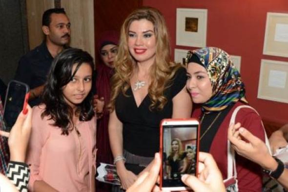 بالصور-  لماذا قطعت رانيا فريد شوقي شهر عسلها بعد أسبوع منه؟