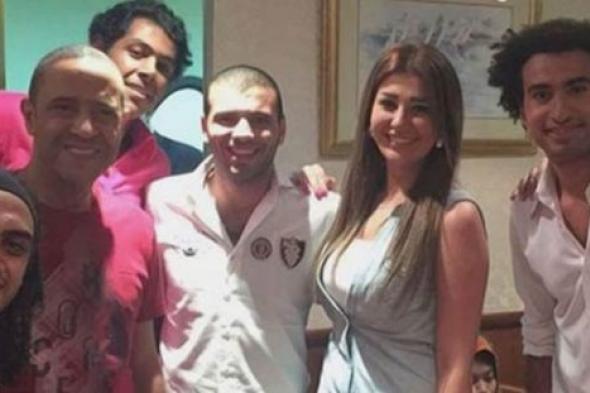 بالصور- قبل نهائي كأس مصر.. نجوم الأهلي والزمالك ضمن حضور "مسرح مصر"
