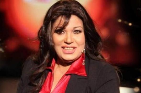 فيفي عبده تطلب من محبيها الدعاء لها لمرورها بوعكة صحية