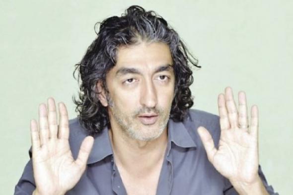 المخرج محمد بكير يعتذر رسميًا عن مسلسل أمير كرارة القادم "الطبال"