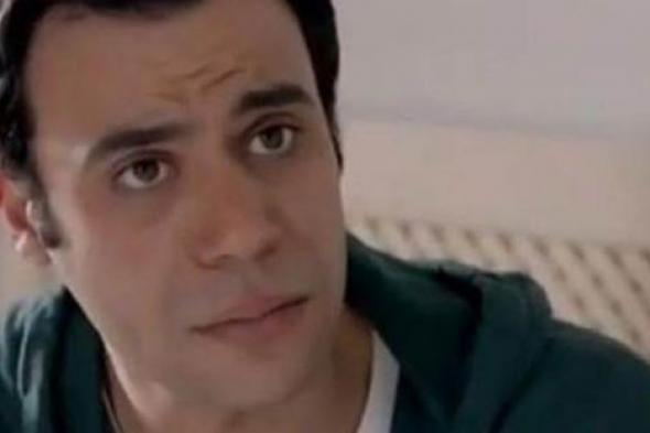 محمد عادل إمام يؤجل زفافه بسبب سفره للهند