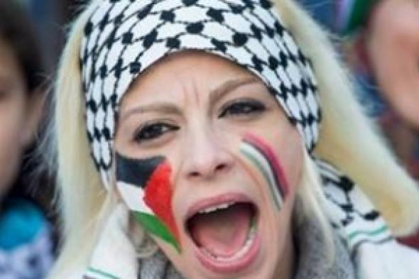 دراسة عالمية تدعو  لتعزيز دور المرأة في حل الصراعات والنزاعات في العالم