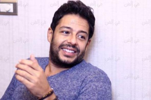 بالفيديو- رغم تشجيعه للنادي الأهلي.. حماقي يغني للزمالك