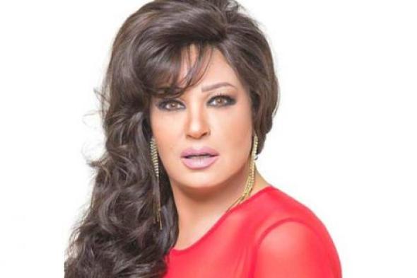فيفي عبده تعتذر عن عدم حضور حفل افتتاح مهرجان القاهرة السينمائي برسالة غامضة