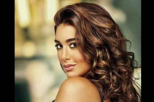 بالفيديو- ياسمين صبري توضح موقفها من مشاهد الإغراء وتعلن عن مشاركتها محمد إمام بطولة فيلمه الجديد