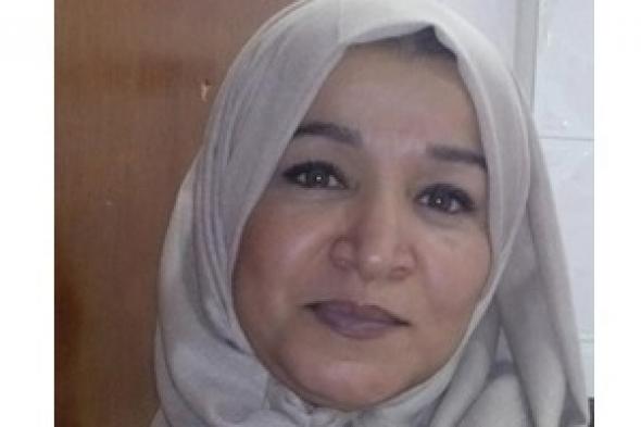 أنا امرأة خاضعة جدا ..