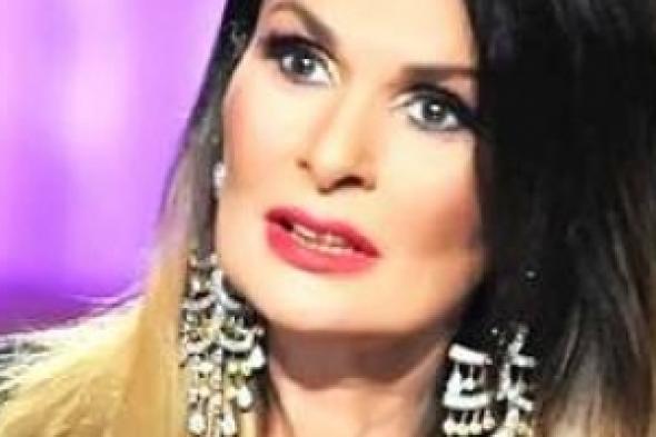 تكريم الفنانة يسرا في حفل جائزة المرأة العربية السنوية في لندن