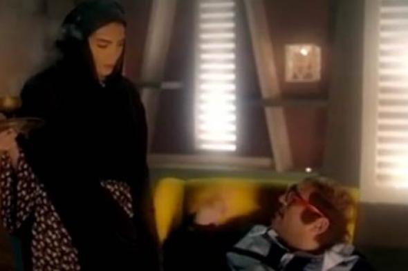 بالفيديو- حورية فرغلي تخرج جن من سيد أبو حفيظة