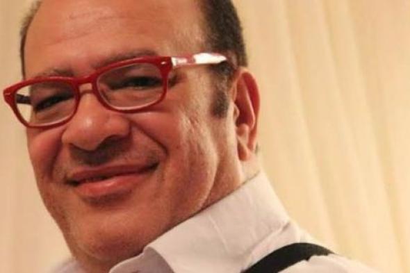 صلاح عبد الله: أحببت زوجتي من النظرة الأولى.. وباعت شبكتها لأشتري هاتف