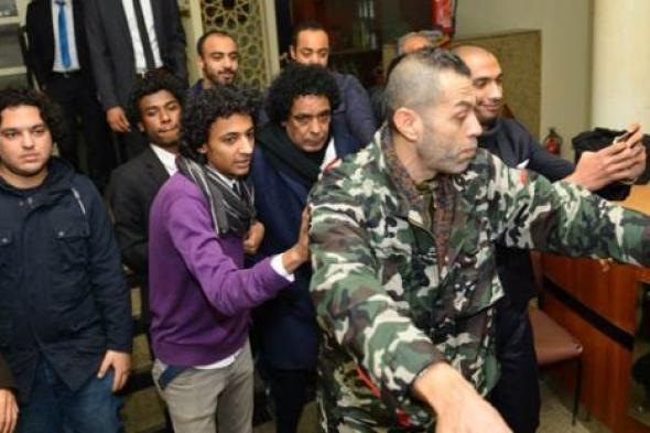 بالصور- محمد منير يحتفل بـ "المولد والميلاد" مع "كايرو ستبس" في الأوبرا