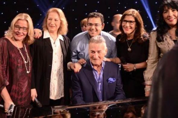 بالفيديو- فرقة "الفور إم" يعودون للغناء بعد غياب طويل بفضل نجوى إبراهيم