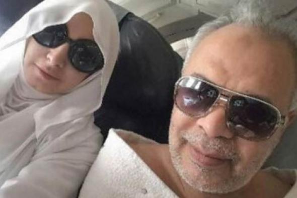 صورة- روجينا وأشرف زكي يستقبلان العام الجديد بأداء العمرة