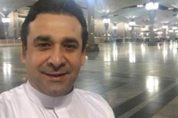 صورة- كريم عبد العزيز يبدأ العام الجديد بأداء العمرة