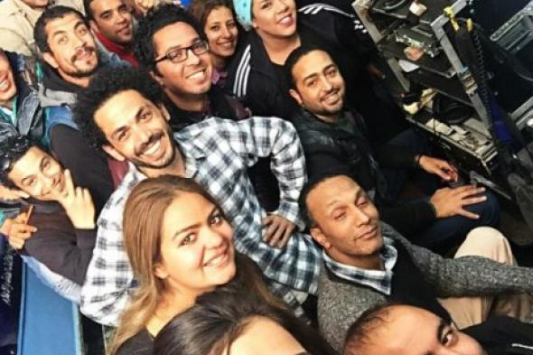 بالصورة: سيلفي آخر يوم تصوير "عصمت أبو شنب"