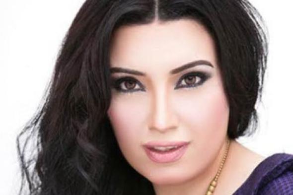 عبير صبري تنشر صورة لها من عيادة التجميل: بخاف من الحقن