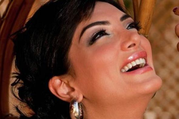 بالفيديو- حورية فرغلي: "مشهدي في "كلمني شكرا" هو المشهد الوحيد بشعري بعد كدة إتحرق"
