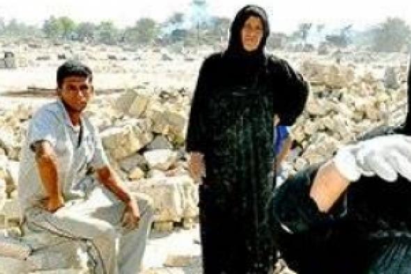 نساءٌ خلف قضبان البطالة