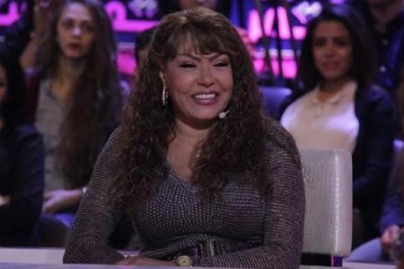 بالصور- لوسي ونجوى فؤاد وهندية  ضيفات أولى حلقات الموسم الثاني من "ليلة سمر"