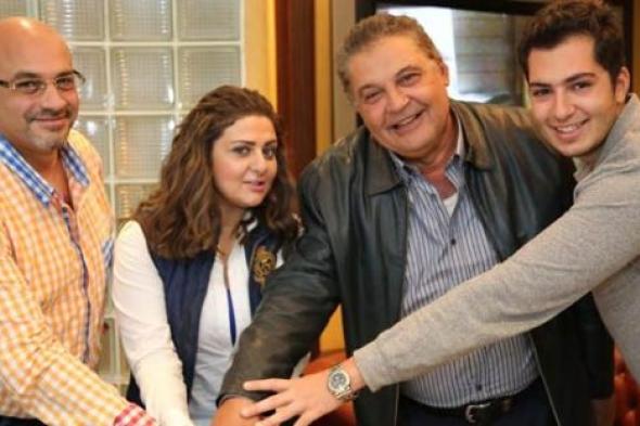 صورة- شذى تحتفل مع منتجها السابق بألبومها الجديد