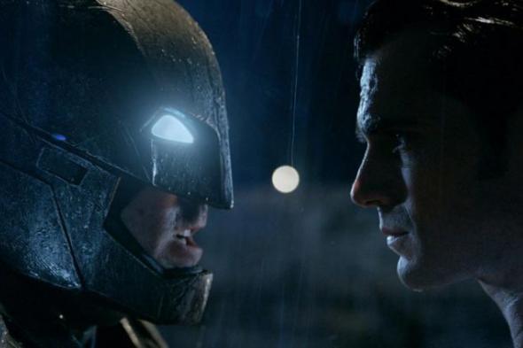 Batman v Superman: Dawn of Justice.. باتمان ضد سوبرمان وضد مارفل أيضا!