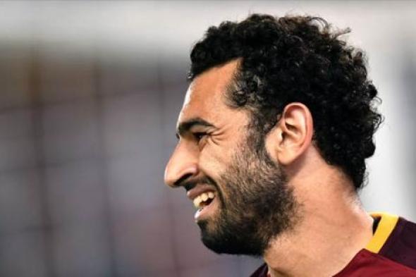 محمد صلاح ضيفًا على منى الشرقاوي في Yes I'm Famous السبت