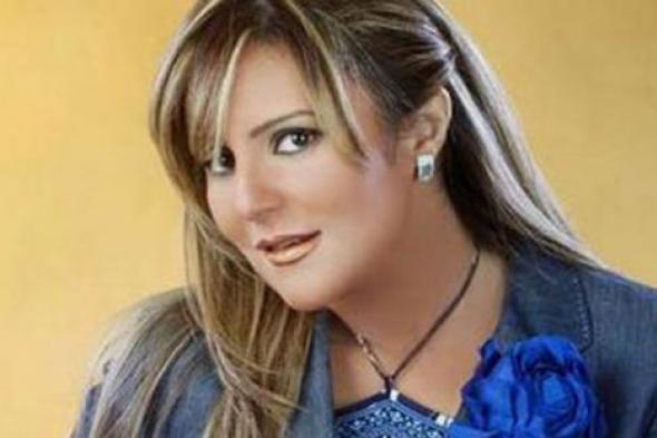 صورة- رانيا محمود ياسين عن خطوبتها: "أحمد زكي الوحيد اللي حضر"