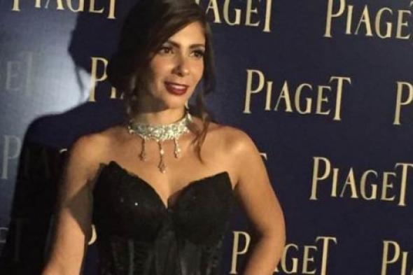 منى زكي: أسبوع في الجزيرة مع السقا وشريف منير من أجل "من 30 سنة"