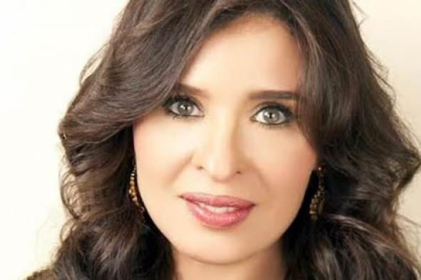 بالفيديو- دينا تحتفل بعيد ميلادها الـ "51"