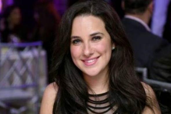 صورة- شيري عادل في طفولتها جميلة وشقية