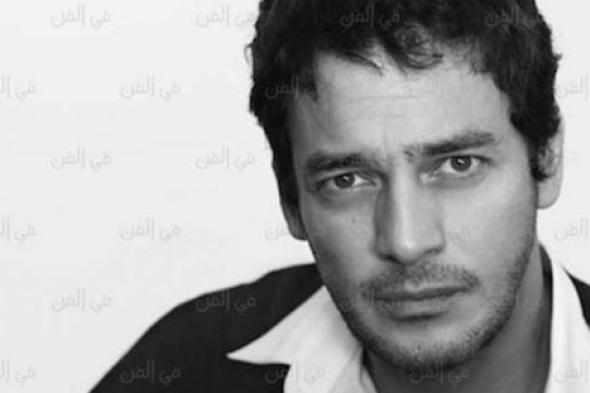 خالد أبو النجا مدافعا عن دينا الوديدي: "كفاية عك"
