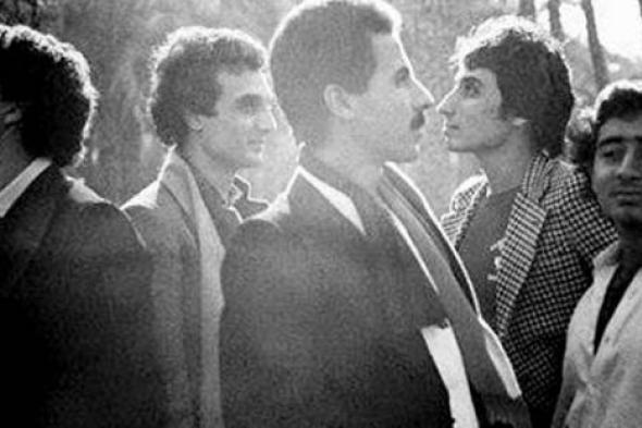 في عام 1984.. صورة جديدة لرجل الأعمال أحمد عز بفرقة طيبة