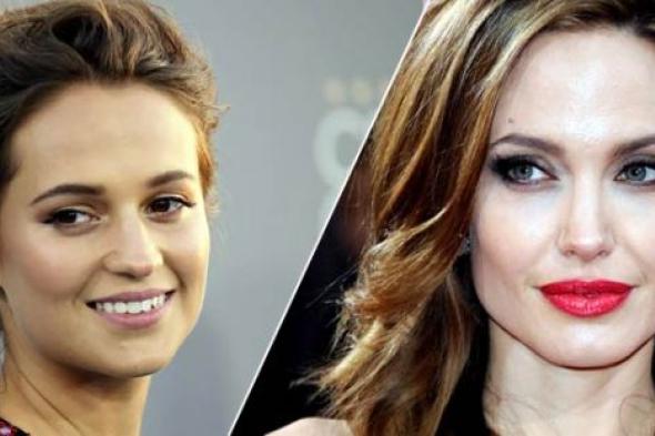 أليسيا فيكاندير بديلة انجلينا جولي في الجزء الثاني من Lara croft tomb raider