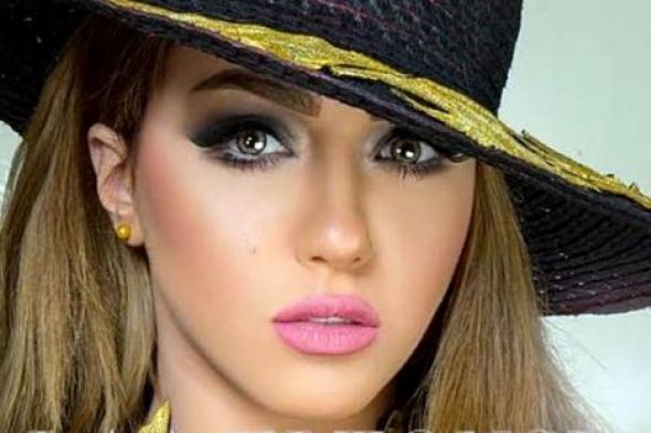 بالصور- سارة سلامة في جلسة تصوير جريئة تحت عنوان: لا أحب الإغراء