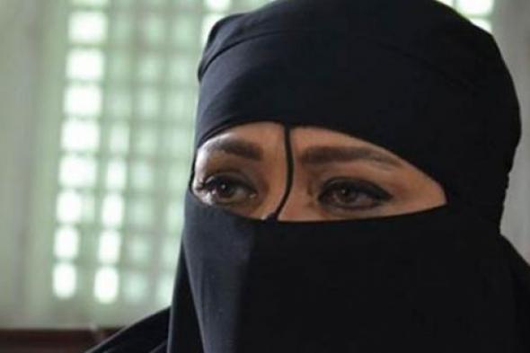 السيناريست محمد الحناوى: ليلي علوى لم تسئ للنقاب فى "هى ودافنشى"