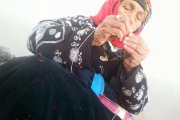 بالصور: لن تصدقوا كيف تعالج هذه المرأة الأمراض !